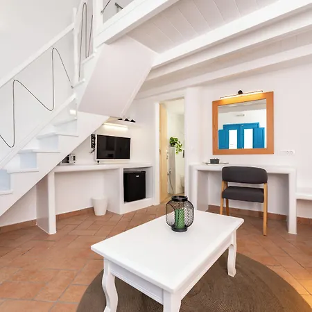 Hotel Seaside Breeze 3*