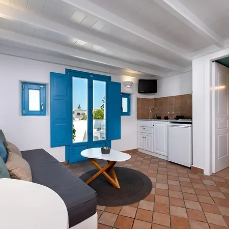 Seaside Breeze 2* Kamari (Santorini)