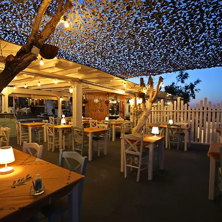 Seaside Breeze Otel 3*