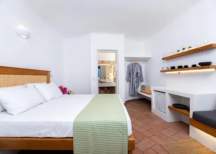 Otel Seaside Breeze 3*