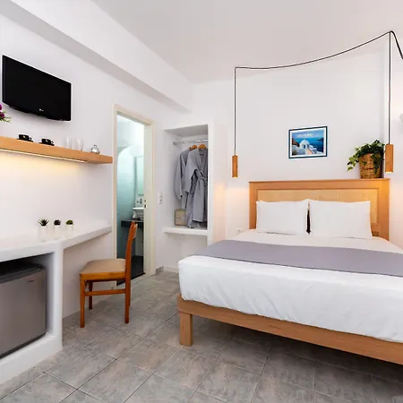 Seaside Breeze Hotel Kamari (Santorini)