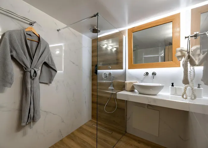 Hotel Seaside Breeze Kamari (Santorini)