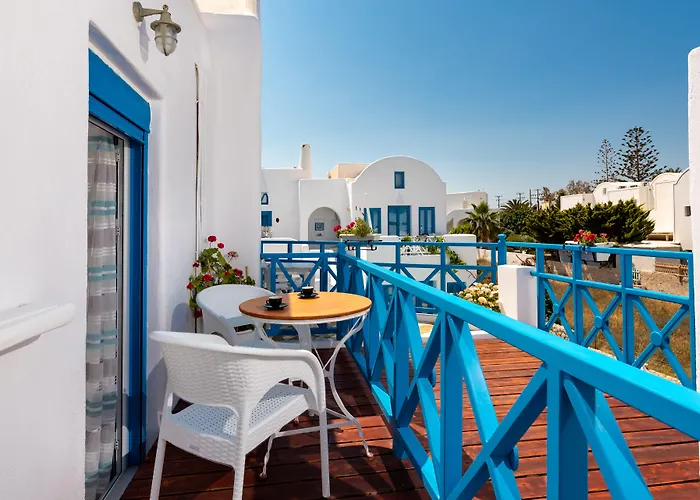 Seaside Breeze Hotel Kamari (Santorini)