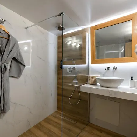 Hotell Seaside Breeze Kamári