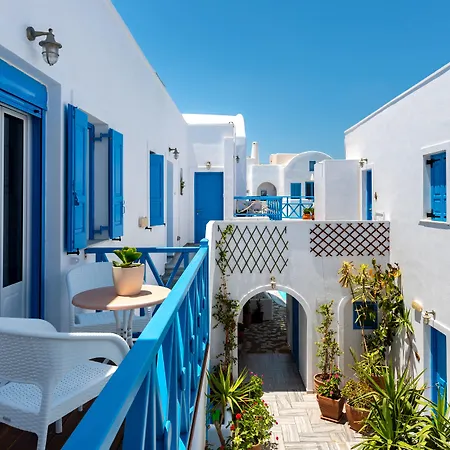 Seaside Breeze Kamari (Santorini)